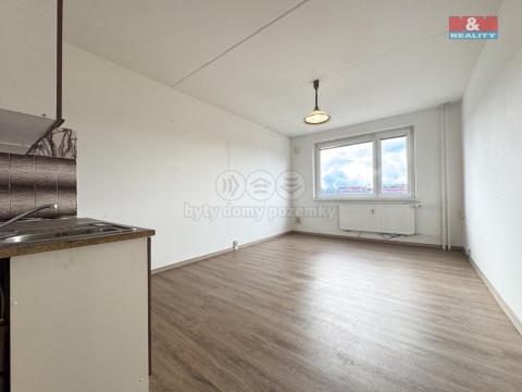 Prodej bytu 1+kk, Karlovy Vary, U Koupaliště, 25 m2