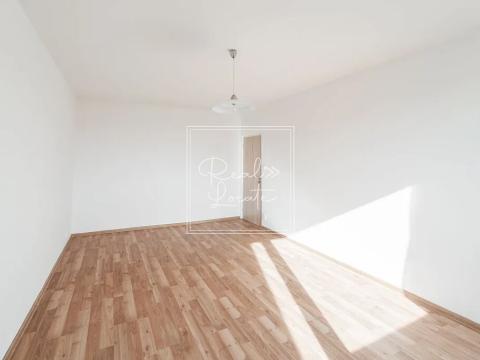 Prodej bytu 3+1, Praha - Kamýk, Písnická, 90 m2