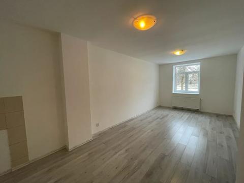 Prodej bytu 2+kk, Milovice, Slepá, 51 m2