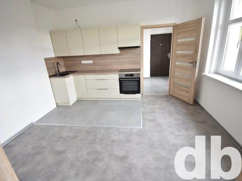 Pronájem bytu 2+kk, Karlovy Vary, Rohová, 45 m2