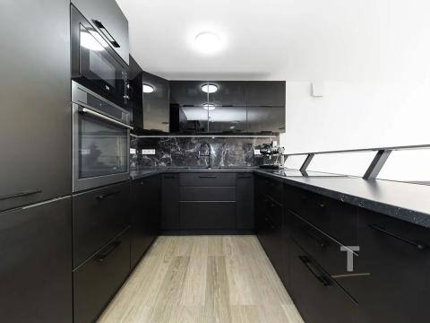 Prodej bytu 6+kk a větší, Česká, 183 m2