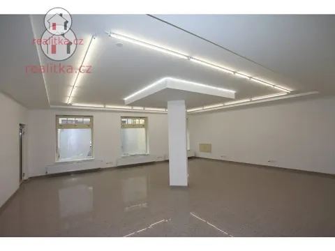 Pronájem obchodního prostoru, Jindřichův Hradec, Štítného, 75 m2