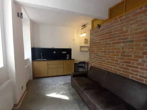 Pronájem bytu 1+kk, Praha - Vokovice, Kladenská, 30 m2