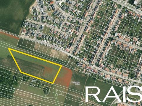 Prodej komerčního pozemku, Hrušovany u Brna, 17550 m2
