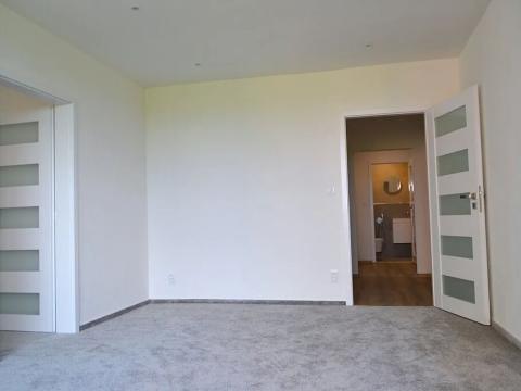 Pronájem bytu 3+1, Karlovy Vary, Dvořákova, 73 m2