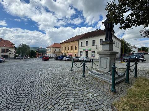 Pronájem bytu 2+1, Příbram, náměstí J. A. Alise, 54 m2
