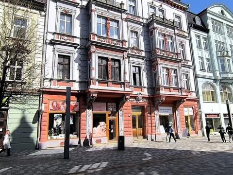 Pronájem obchodního prostoru, Cheb, Svobody, 81 m2