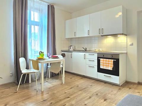 Pronájem bytu 1+kk, Praha - Krč, Budějovická, 27 m2