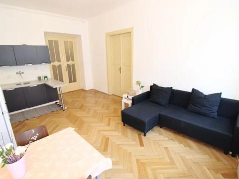 Prodej bytu 2+kk, Praha - Nové Město, Růžová, 54 m2