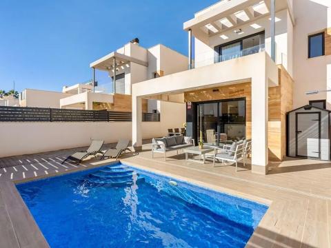 Prodej vily, Torrevieja, Španělsko, 89 m2