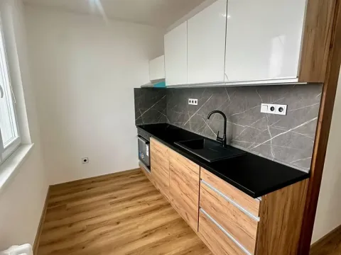 Pronájem bytu 1+kk, Vrchlabí, Dukelská, 35 m2