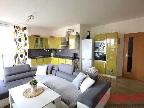 Prodej bytu 2+kk, Tlučná, Pod Školkou, 71 m2