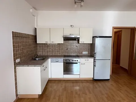 Pronájem bytu 2+kk, Černošice, Slunečná, 54 m2
