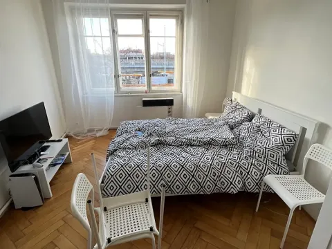 Pronájem bytu 1+1, Praha - Libeň, Sokolovská, 30 m2