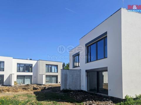 Prodej rodinného domu, Sezemice, 121 m2
