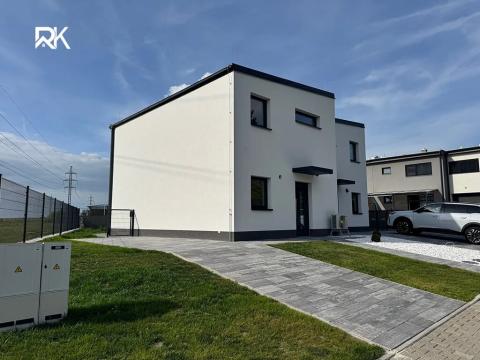 Prodej bytu 4+kk, Kolín, 94 m2
