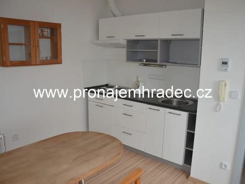 Pronájem bytu 1+1, Hradec Králové, Na Pastvinách, 35 m2