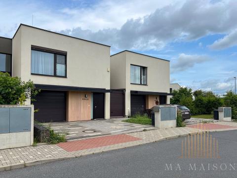 Pronájem rodinného domu, Praha - Březiněves, Na poli, 150 m2
