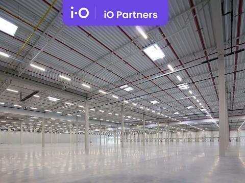 Pronájem skladu, Brno, Letiště Brno-Tuřany, 2600 m2