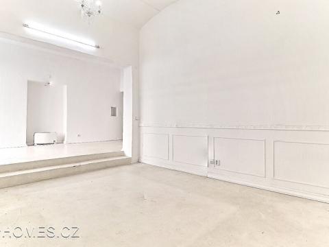 Pronájem obchodního prostoru, Praha - Smíchov, Holečkova, 35 m2