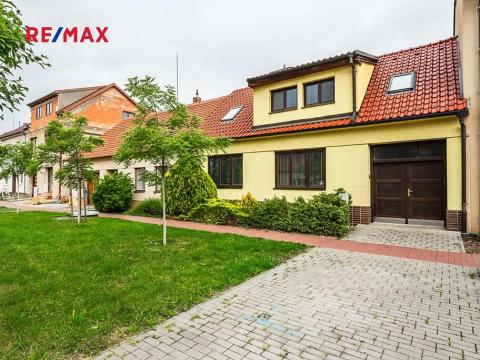 Prodej rodinného domu, Újezd u Brna, Komenského, 160 m2