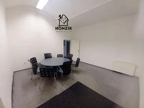 Pronájem kanceláře, Praha - Nové Město, Zlatnická, 60 m2