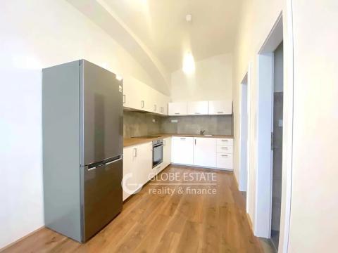 Pronájem bytu 3+1, Praha - Nové Město, Černá, 85 m2