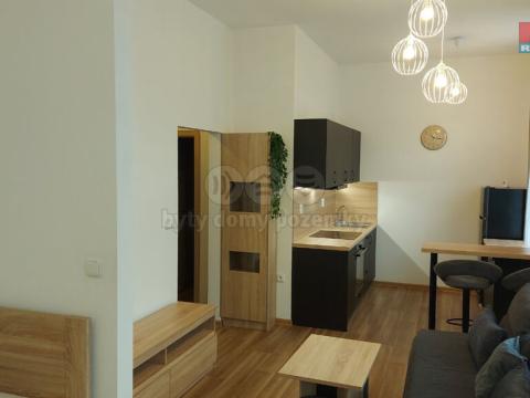 Pronájem bytu 2+kk, Humpolec, Nerudova, 37 m2