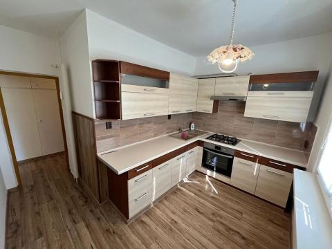 Pronájem bytu 2+1, Jeseník, Bezručova, 55 m2