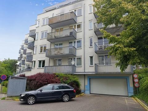 Prodej garáže, Praha, Jeřabinová, 32 m2