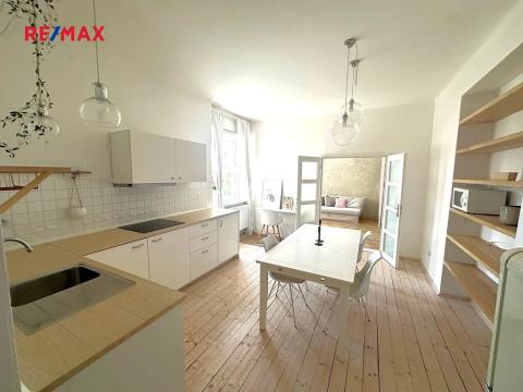 Pronájem bytu 2+kk, Praha - Holešovice, Poupětova, 55 m2