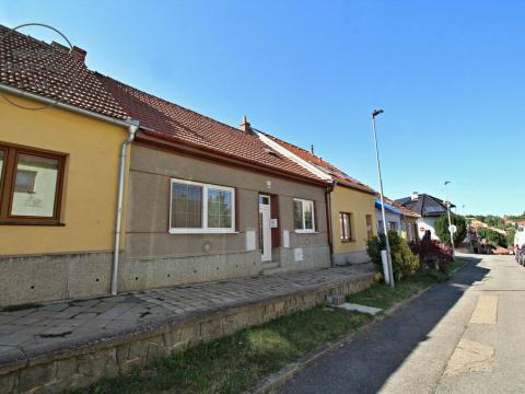 Prodej rodinného domu, Šlapanice, Komenského, 69 m2