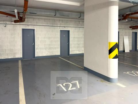 Pronájem garážového stání, Praha - Háje, Výstavní, 15 m2