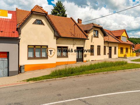 Prodej obchodního prostoru, Vizovice, Palackého Nám., 100 m2