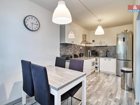 Prodej bytu 3+1, Teplice - Prosetice, Pod hvězdárnou, 74 m2
