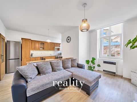 Pronájem bytu 3+kk, Znojmo, Jarošova, 60 m2