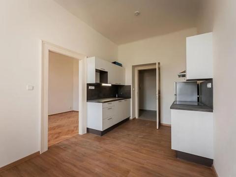 Pronájem bytu 2+kk, Praha - Nové Město, Lípová, 38 m2