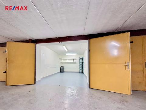Pronájem skladu, Praha - Čimice, K Ládví, 17 m2
