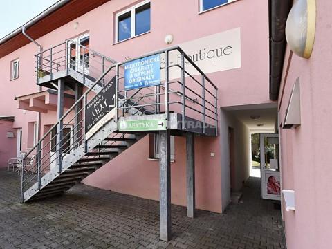 Pronájem obchodního prostoru, Strakonice, Bezděkovská, 20 m2