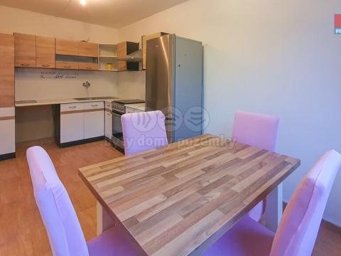 Pronájem bytu 3+1, Kladno, Norská, 73 m2