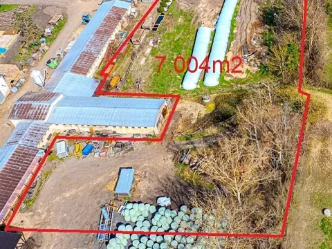 Prodej komerční nemovitosti, Roblín, 2100 m2