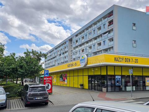 Pronájem bytu 3+1, Kladno - Kročehlavy, náměstí Sítná, 69 m2
