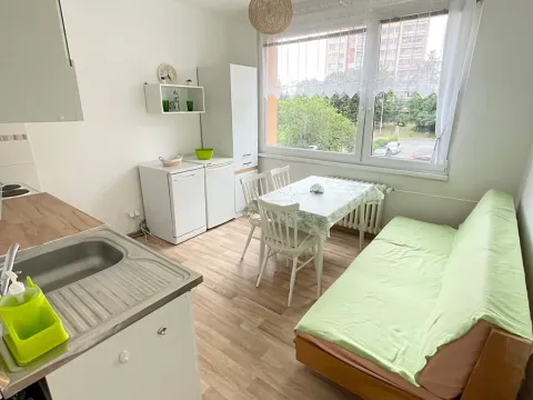 Pronájem bytu 2+kk, Praha - Hostivař, plukovníka Mráze, 40 m2