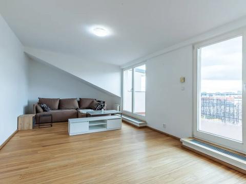Pronájem bytu 2+kk, Praha - Žižkov, Radhošťská, 67 m2