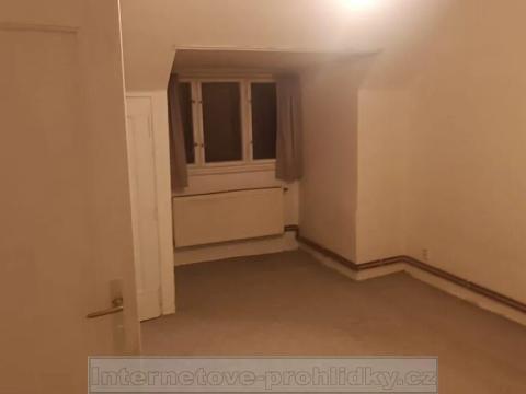 Pronájem bytu 2+kk, Praha - Strašnice, Nad Primaskou, 45 m2