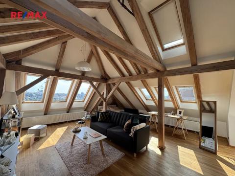 Pronájem bytu 1+kk, Praha - Smíchov, Pod Závěrkou, 104 m2
