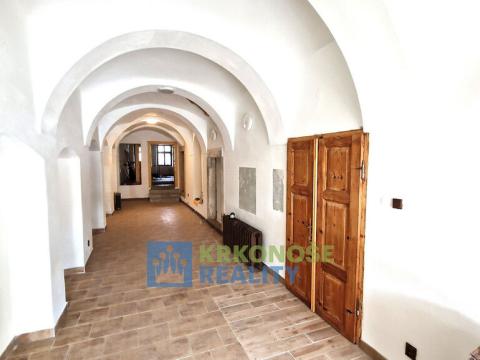 Pronájem obchodního prostoru, Trutnov - Vnitřní Město, Krakonošovo náměstí, 85 m2