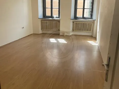 Pronájem bytu 3+1, České Budějovice, Hroznová, 85 m2