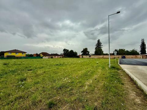 Prodej komerčního pozemku, Kostelec nad Labem, 1198 m2