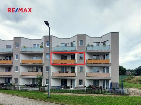 Pronájem bytu 2+kk, Velký Osek, U hřiště, 58 m2
